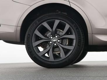 Land Rover Discovery Sport R-Dynamic SE D200 AWD — photo 22