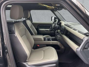 Land Rover Defender V8 P425 — photo 3