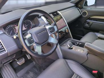 Land Rover Discovery R-Dynamic SE D250 AWD — photo 11