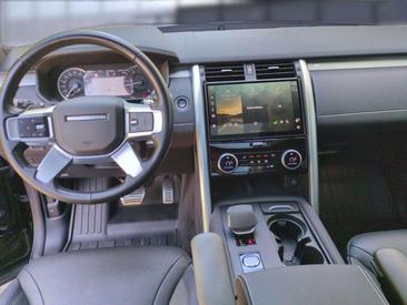 Land Rover Discovery R-Dynamic SE D250 AWD — photo 14