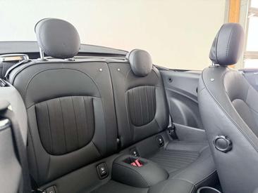 Mini Cabrio Yours John Cooper Works — photo 9