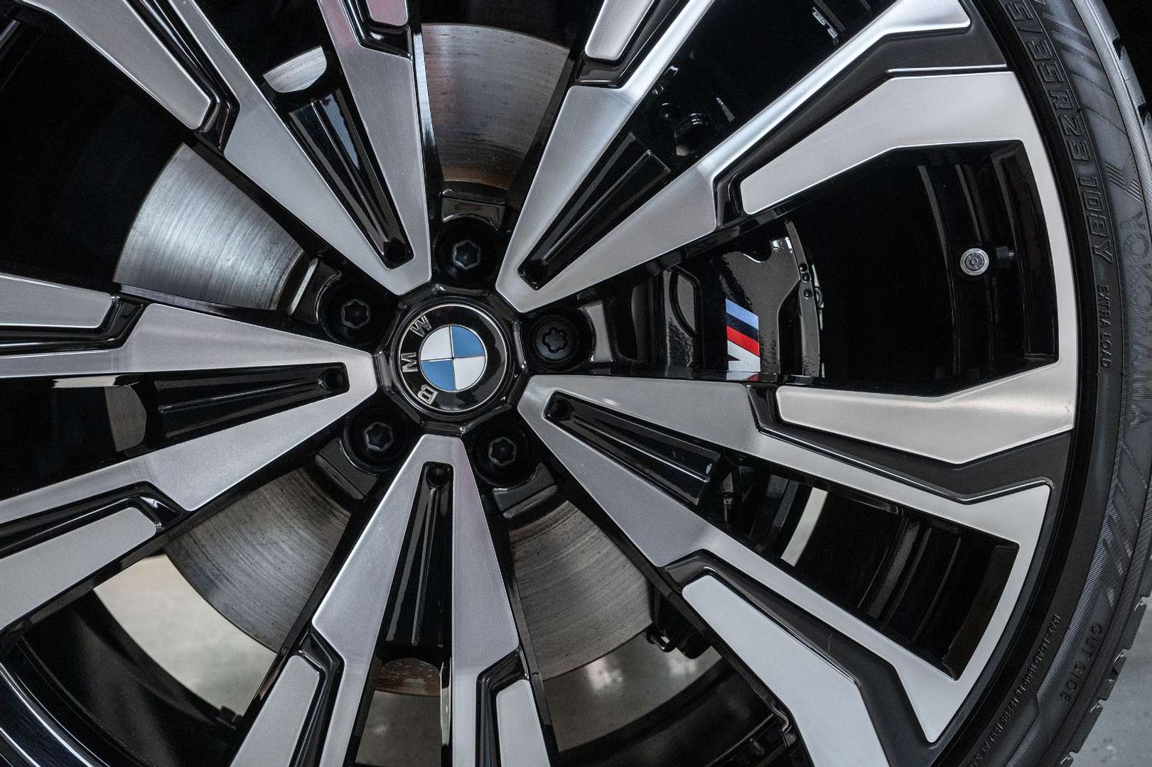 BMW X7 Individual M60i - 2024 - Joinsteer - #8