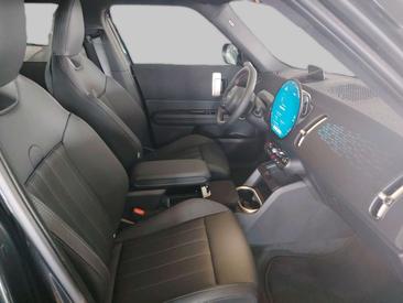 Mini Countryman JCW Electric — photo 12