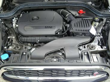 Mini Hatch Cooper S — photo 17
