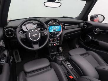 Mini Cabrio COOPER — photo 33
