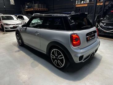 Mini 3 Portes JCW One — photo 6