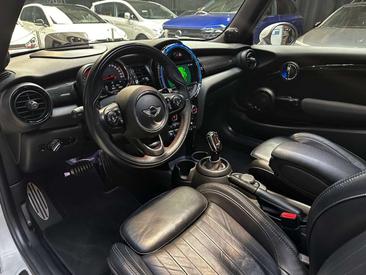 Mini 3 Portes JCW One — photo 11