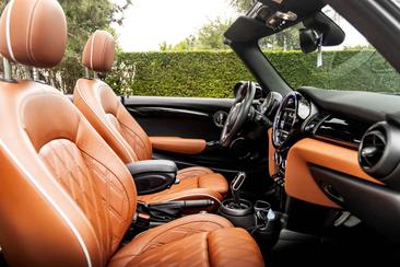 Mini Cabrio John Cooper Works — photo 16