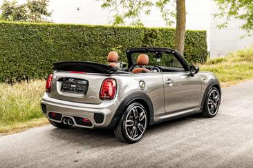 Mini Cabrio John Cooper Works — photo 18