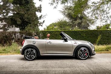 Mini Cabrio John Cooper Works — photo 19