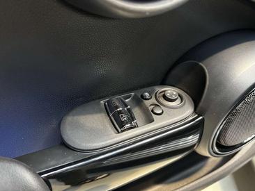 Mini 3 Portes JCW One — photo 29