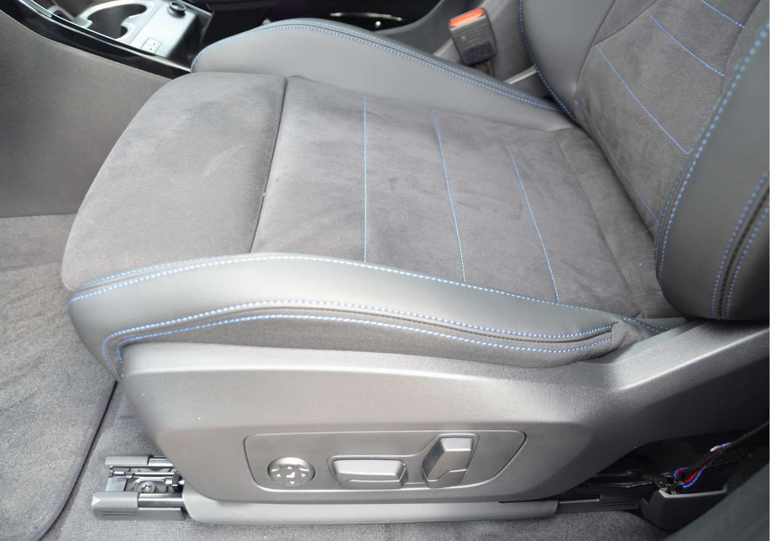 BMW IX1 M Sport EDrive20 - 2025 - Joinsteer - #10