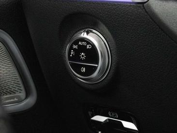 Mercedes Classe C 200 Night Edition — photo 20