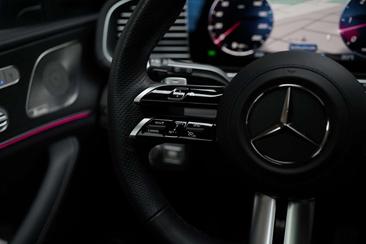 Mercedes GLS 350 AMG Line — photo 13