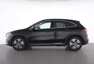 Mercedes GLA 180 Progressive Advanced Plus
