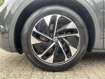 Volkswagen ID.4 Pro — photo 7