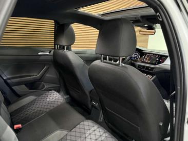 Volkswagen Taigo R-Line — photo 23