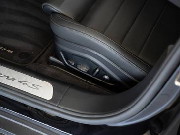 Porsche Panamera III 4S E-Hybrid — photo 17
