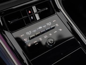 Porsche Panamera III 4S E-Hybrid — photo 27
