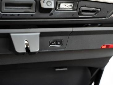 Porsche Panamera III 4S E-Hybrid — photo 33