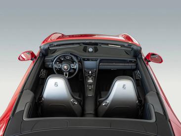 Porsche 991 II Carrera 4 GTS Cabriolet — photo 4