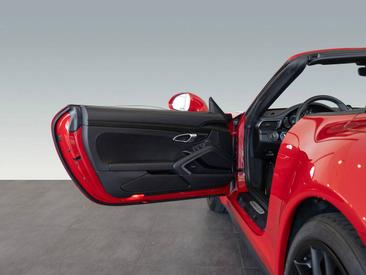 Porsche 991 II Carrera 4 GTS Cabriolet — photo 17