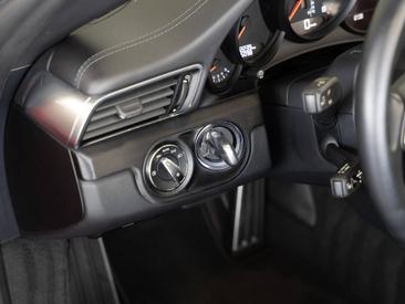 Porsche 991 II Carrera 4 GTS Cabriolet — photo 20