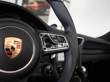 Porsche 991 II Carrera 4 GTS Cabriolet — photo 21