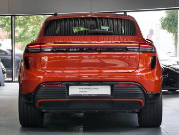 Porsche Macan Electrique Turbo — photo 4