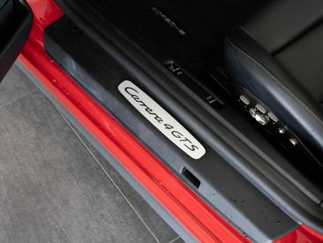 Porsche 991 II Carrera 4 GTS Cabriolet — photo 26