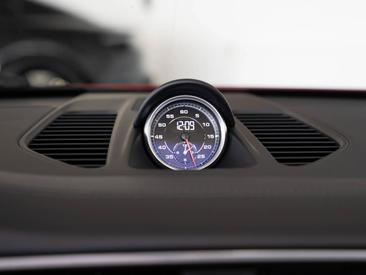 Porsche 991 II Carrera 4 GTS Cabriolet — photo 33