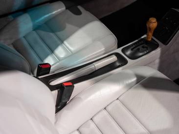 Porsche 964 Carrera 2 Cabriolet Turbo Look — photo 13
