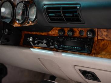 Porsche 964 Carrera 2 Cabriolet Turbo Look — photo 15
