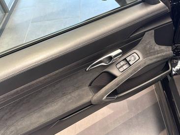 Porsche 991 II Targa 4 GTS — photo 20