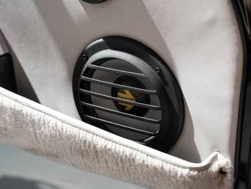 Porsche 964 Carrera 2 Cabriolet Turbo Look — photo 28