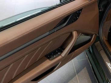 Porsche 992 II Turbo S — photo 17