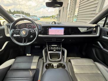 Porsche Cayenne III Coupé — photo 16
