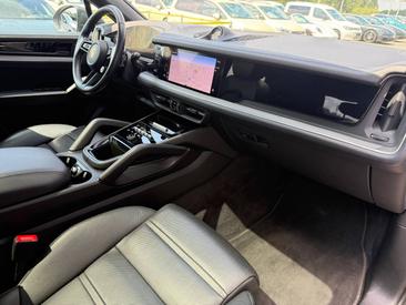 Porsche Cayenne III Coupé — photo 17