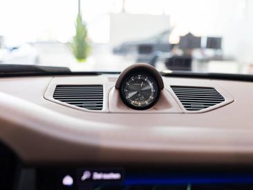 Porsche 992 II Turbo S — photo 29