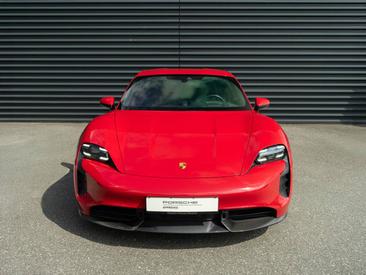 Porsche Taycan Turbo S — photo 8