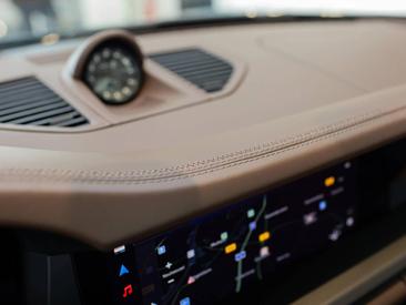 Porsche 992 II Turbo S — photo 35