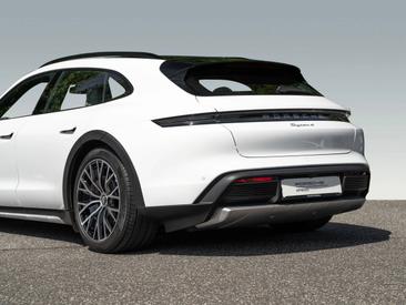Porsche Taycan 4 Cross Turismo — photo 10