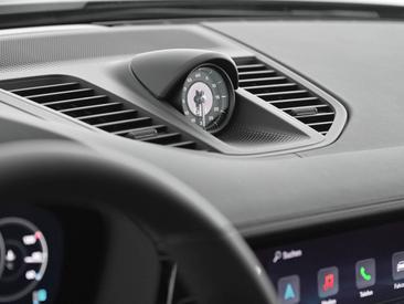 Porsche Panamera III 4 E-Hybrid — photo 23