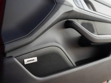 Porsche Taycan Turbo S — photo 27
