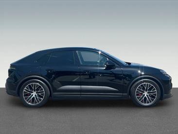 Porsche Macan Electrique 4S — photo 6