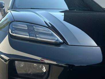 Porsche Macan Electrique 4S — photo 9