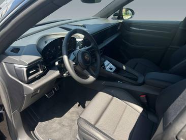 Porsche Macan Electrique 4S — photo 11