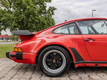 Porsche G-Modell I Turbo 3.3 Coupé — photo 15