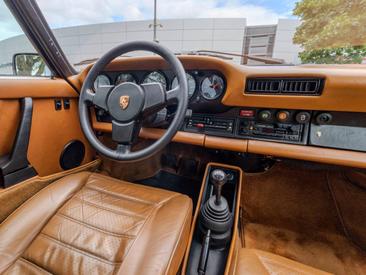 Porsche G-Modell I Turbo 3.3 Coupé — photo 21