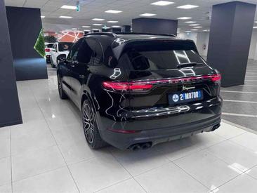 Porsche Cayenne III E-Hybrid — photo 4